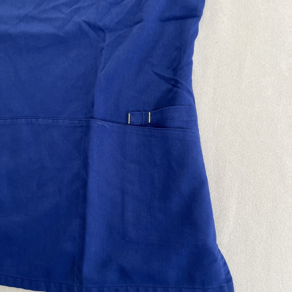 Figs Threads For Threads Women's Size XS Blue 4 Pocket Scrub Top - Picture 3 of 8